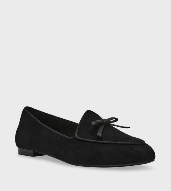 TOWN Bow Detail Round Toe Loafers