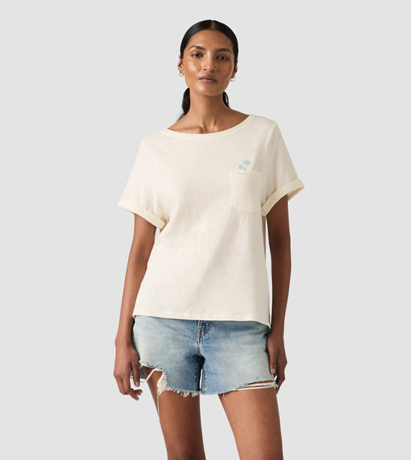 تيشيرت مطرز بقبة مستديرة 