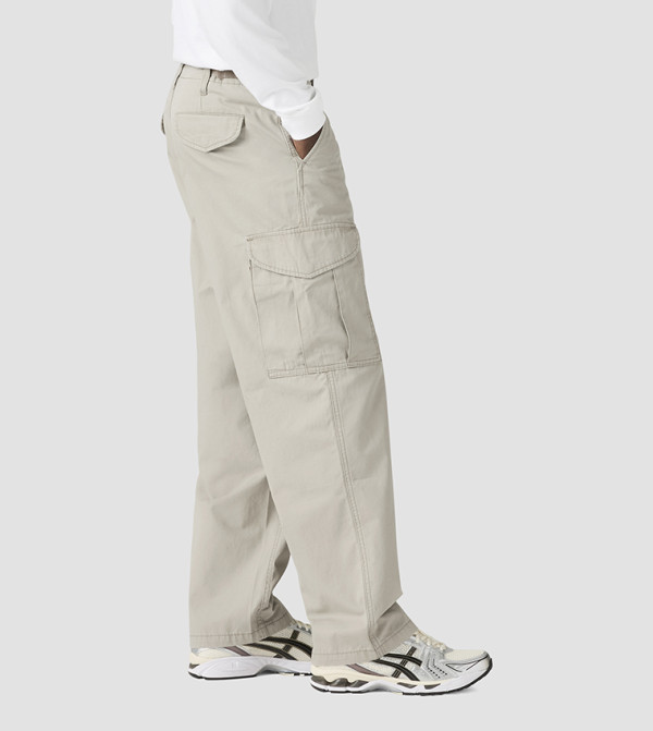 Levi's  Cargos - Beige Cargos