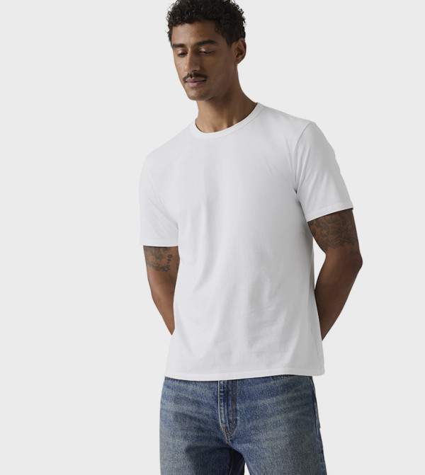 ليفايز ليفايز - أبيض Round Neck T-Shirts
