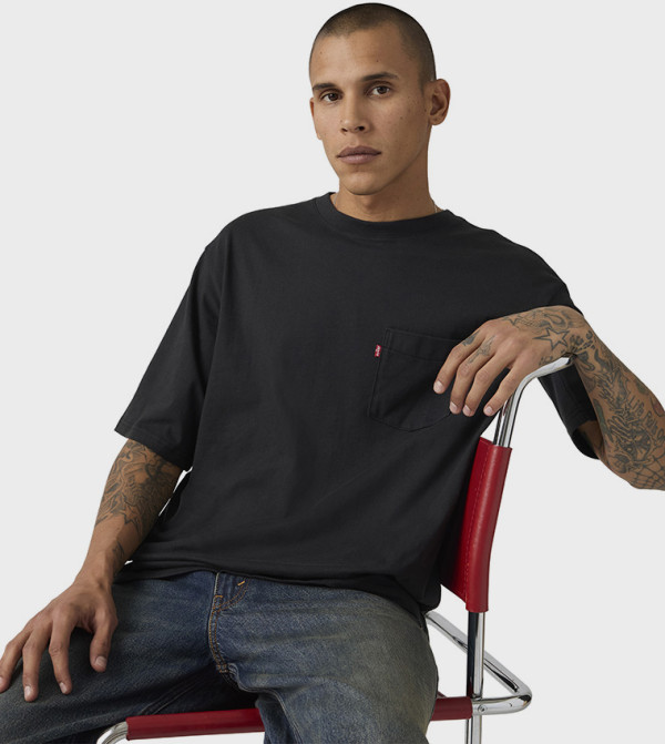 ليفايز ليفايز - أسود Round Neck T-Shirts