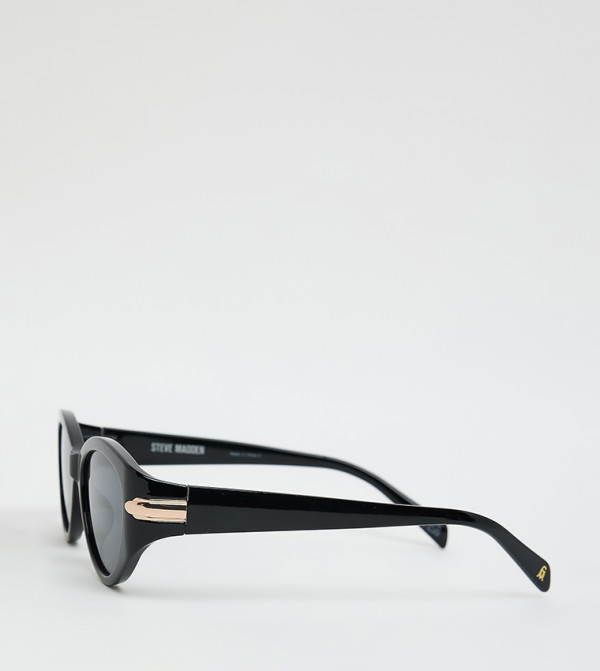 Steve Madden  Retro Sunglasses - Black undefined