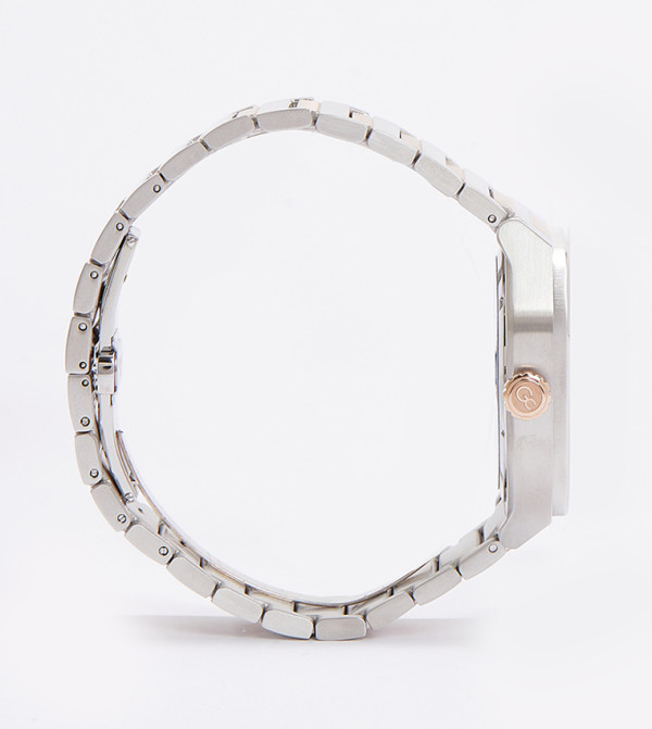 GC  - Black undefined