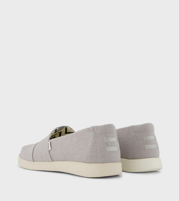 تومز تومز - رمادي Casual Slip-ons