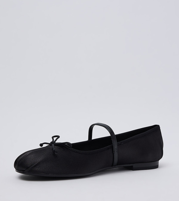 Charles & Keith Charles & Keith - Black Mary Janes