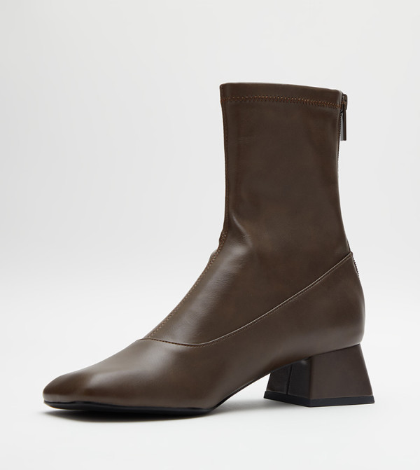 تشارلز آند كيث  أبوات - بني  Ankle Boots