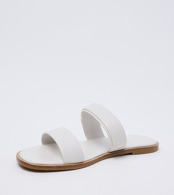 تشارلز آند كيث تشارلز آند كيث - لون طبشوري  Flat Sandals