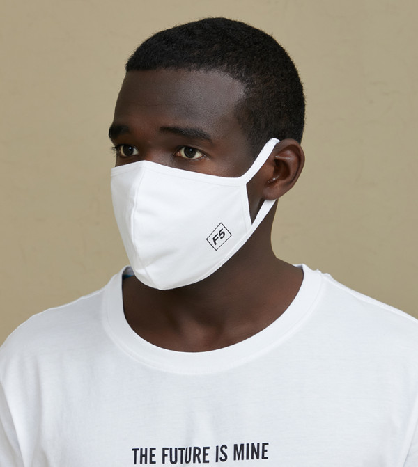 F5 F5 - White Masks
