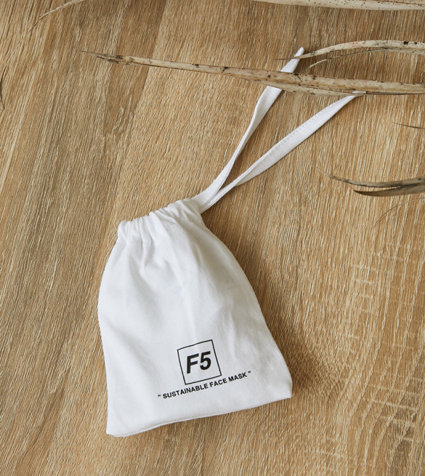 F5 F5 - White Masks