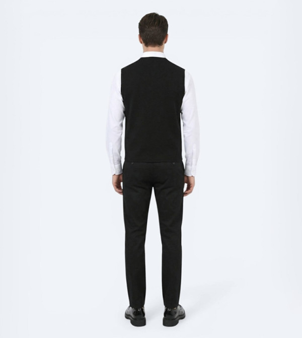 كيب  سترات بياقة V  - أسود V-neck Sweaters