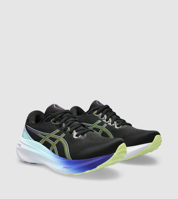 Asics Modern Fiction    - Black Running Shoes