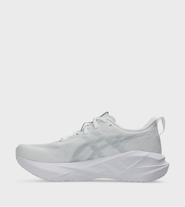 اسيكس اسيكس - أبيض أحذية الجري