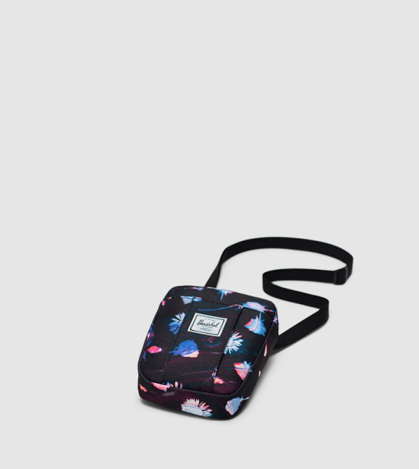 هيرشل category 117 - أسود Cross Body & Sling Bags