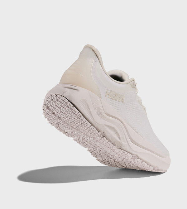 Hoka zainab-influencer - White Running Shoes