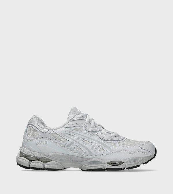 Asics Low Top - White Low Top