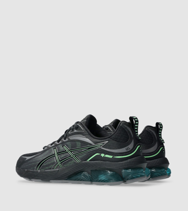 Asics  - Black Low Top