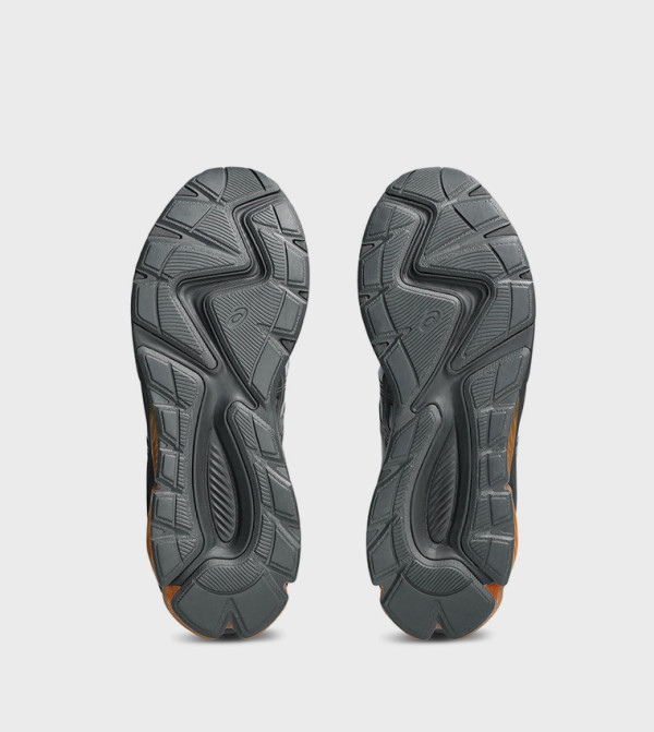 Asics Sneakers - Grey Low Top