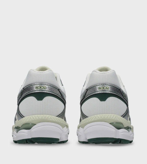 Asics Sneakers - Multi Low Top