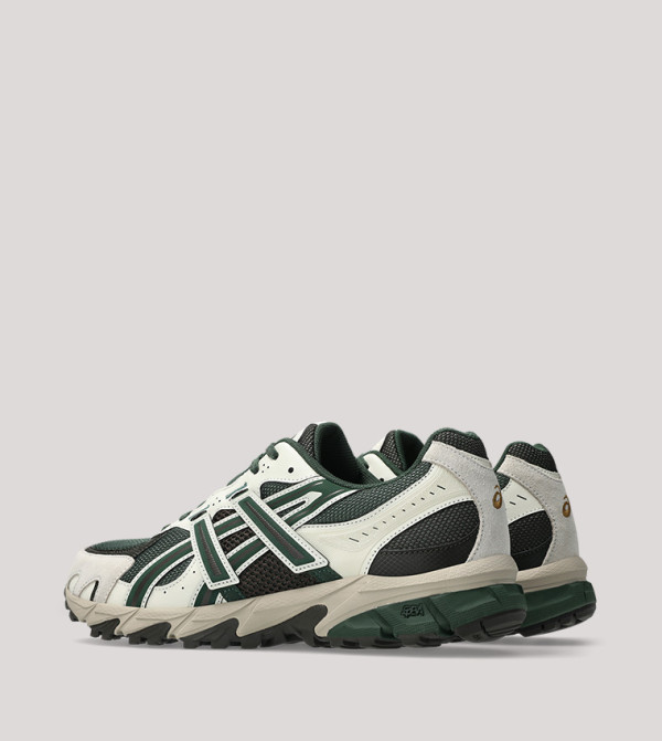 اسيكس اسيكس - متعدد أحذية الجري