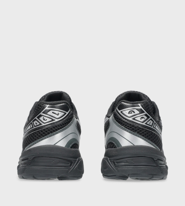 Asics Asics - Black Low Top