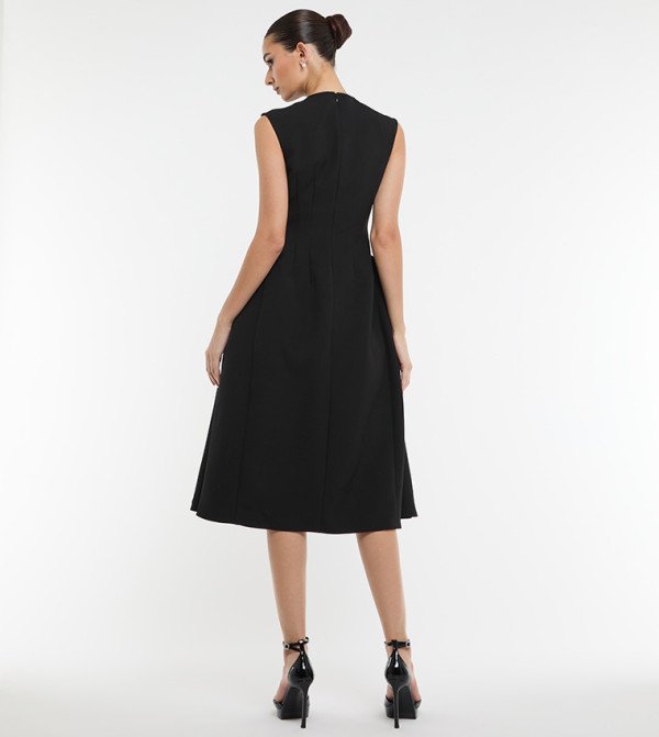 بي سي بي جي  ملابس - أسود Midi Dresses