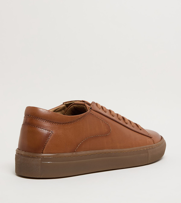 Hush Puppies  - Tan Low Top