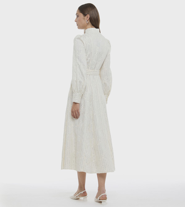 بي سي بي جي بي سي بي جي - كريمي  Midi Dresses