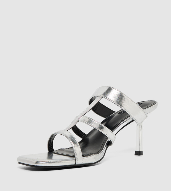 ناين وست  صنادل - فضي كعب