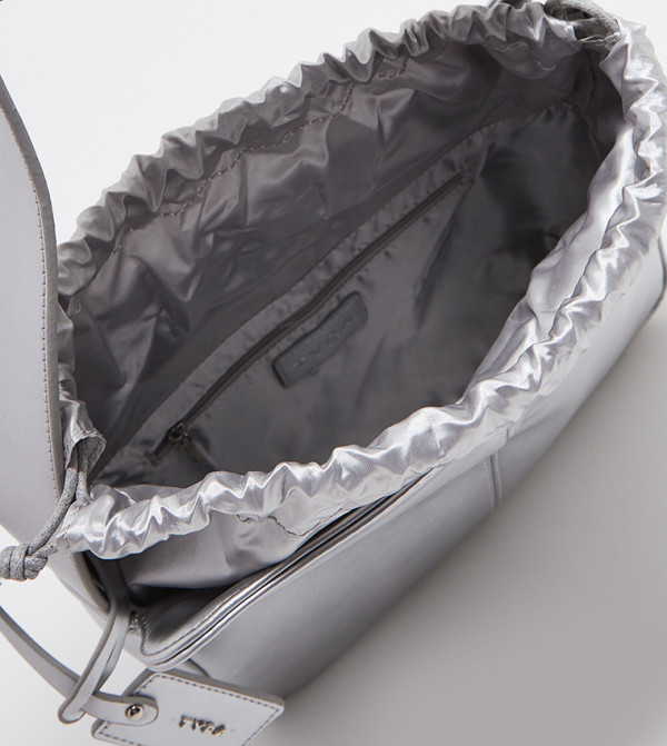 تايرا تايرا - فضي Shoulder Bag