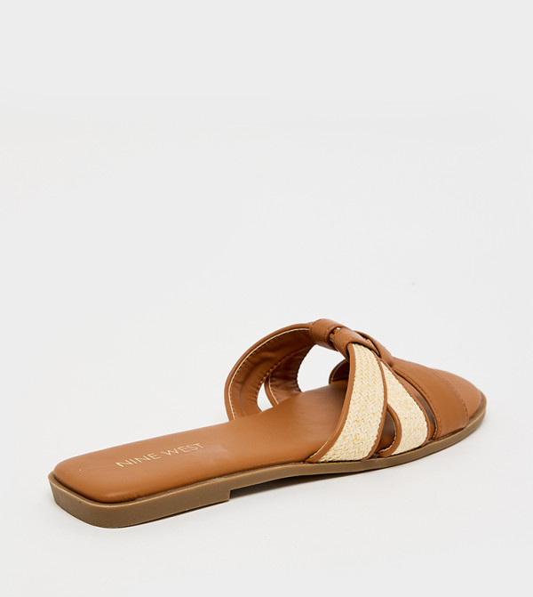 ناين وست ناين وست - بني  Flat Sandals