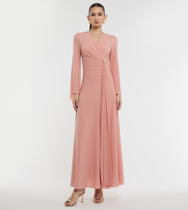 بي سي بي جي  فساتين - وردي Maxi Dresses