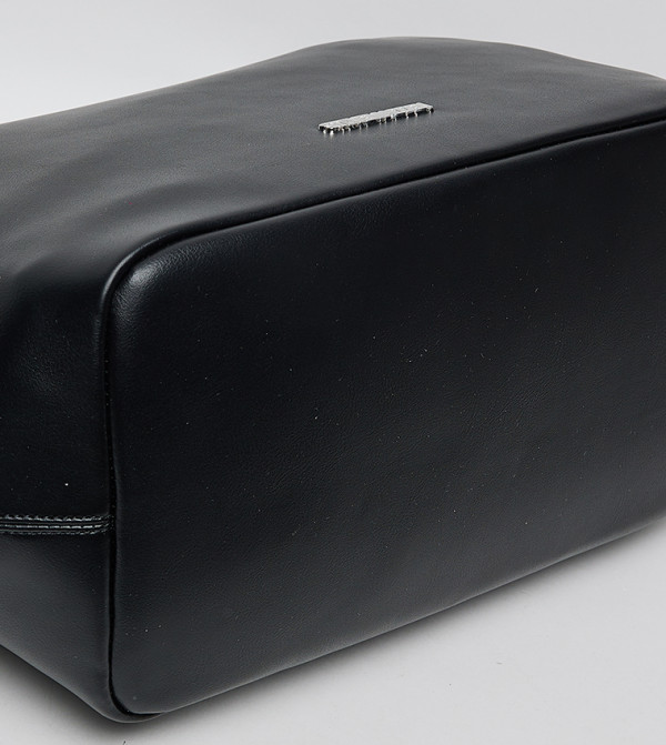 Steve Madden Steve Madden - BLACK Clutches