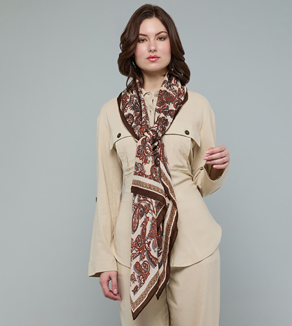 أر آند بي  أوشحة منسوجة  - بني  Woven Scarves