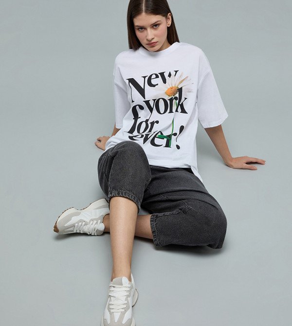 R&B  - White Short Sleeve T-Shirts