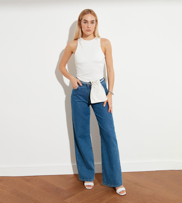 Trendyol Trendyol Best Picks - White Body & Cropped