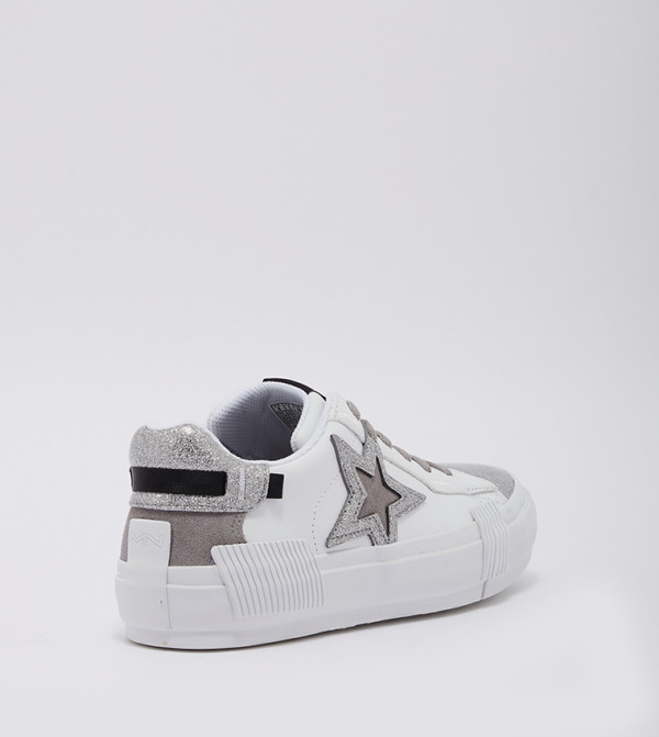 Skechers  - White Walking Shoes