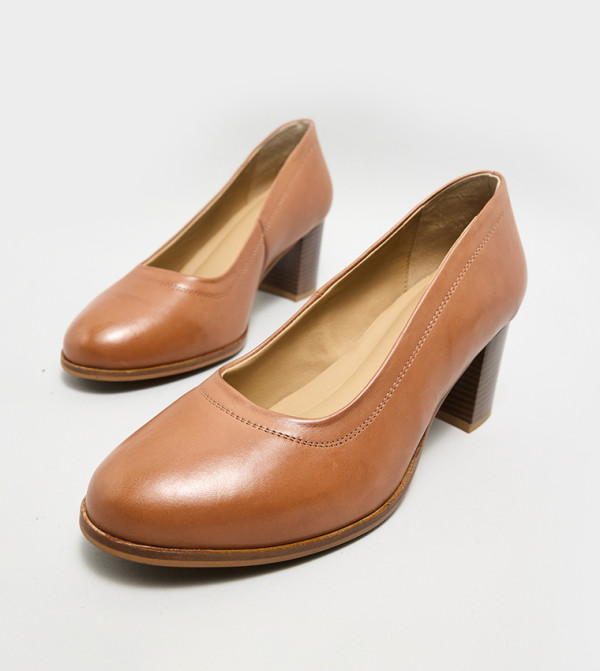 Hush Puppies Shoes - Tan Pumps