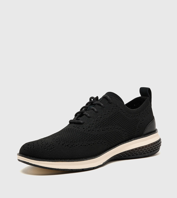 Cole Haan Cole Haan - Black Low Top