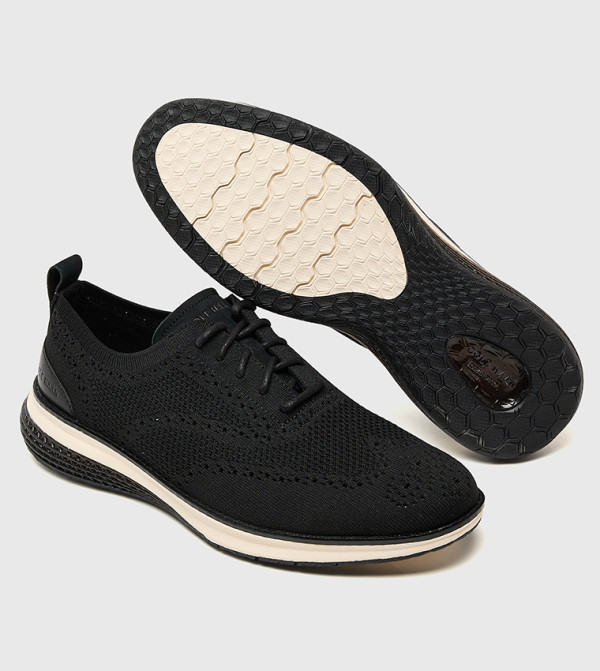 Cole Haan Cole Haan - Black Low Top