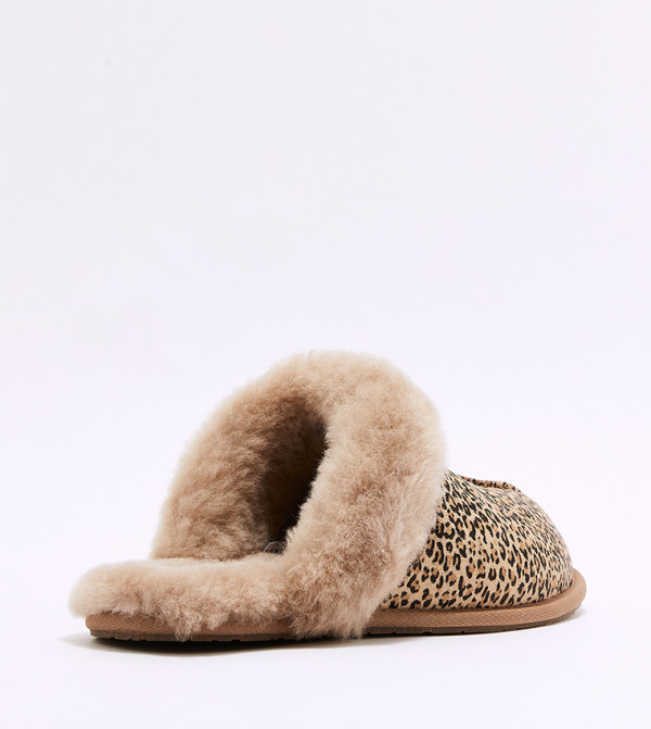 Ugg Ugg - Brown Slides