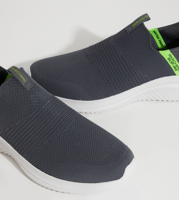 سكيتشرز  سليب أون كاجوال - رمادي Casual Slip on