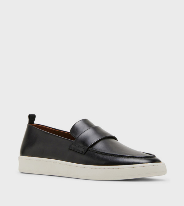 Steve Madden  Loafers & Moccasins - Black undefined