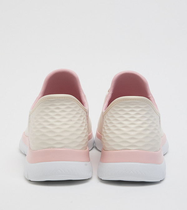 سكيتشرز أحذية - وردي Casual Slip-ons