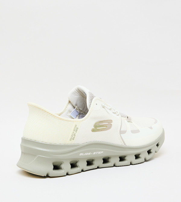 Skechers  - Off White Low Top