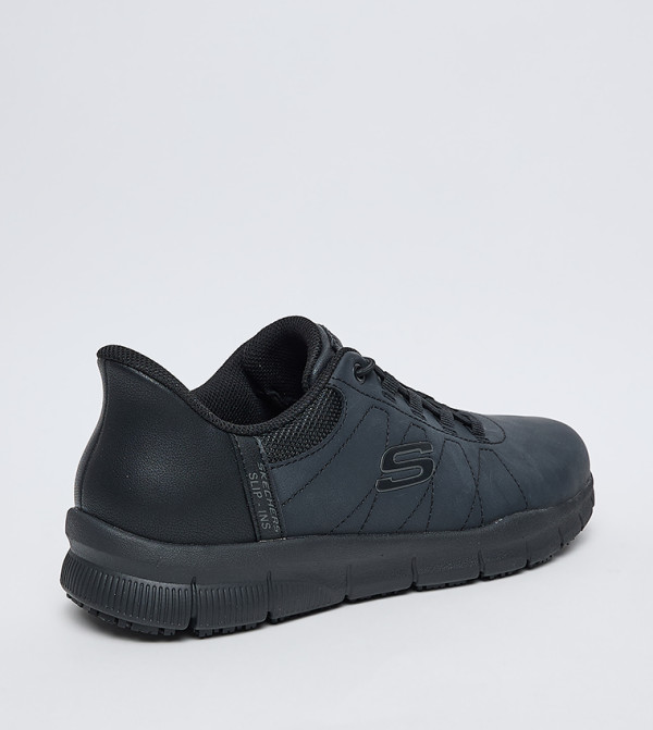 Skechers  - Black Low Top