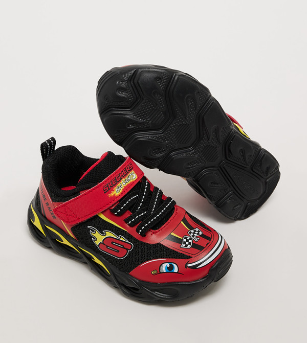 Skechers - Red Low Top