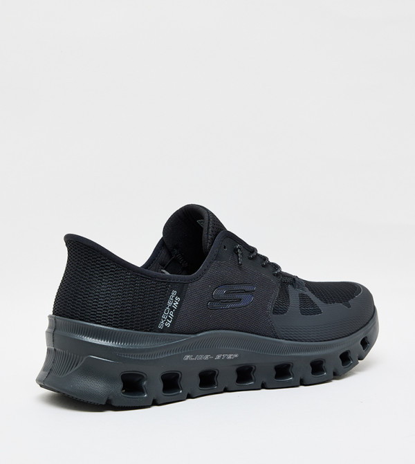 Skechers  - Black Low Top