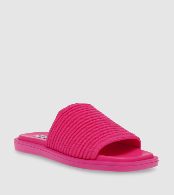 ستيف مادن  - فوشي Flat Sandals