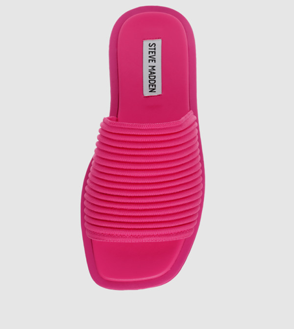 ستيف مادن  - فوشي Flat Sandals