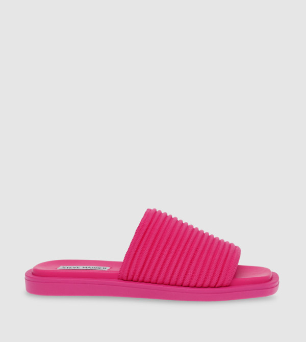 ستيف مادن  - فوشي Flat Sandals